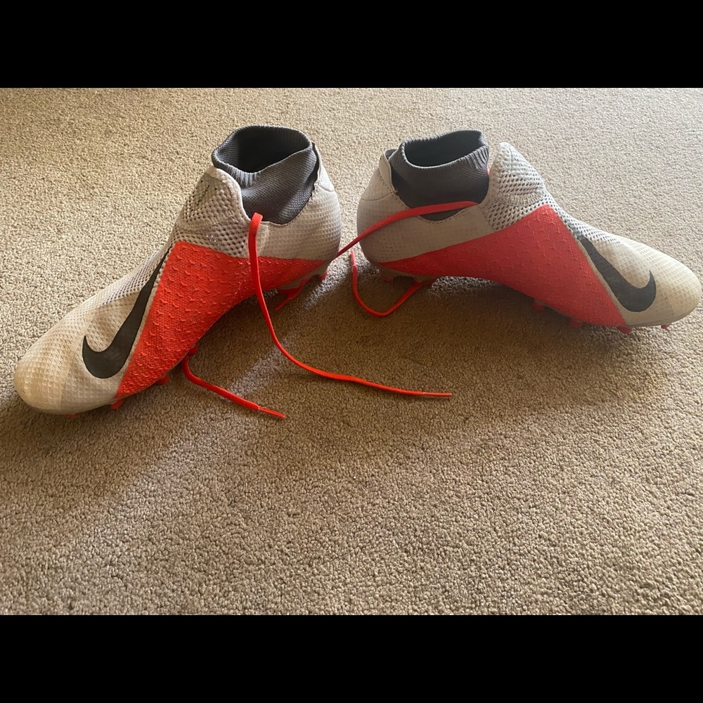 Women Nike phantom soccer cleats.